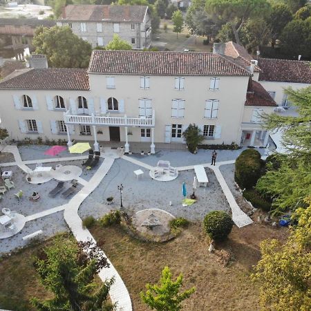 Le Clos Des Cedres B&B La Rochefoucauld Ngoại thất bức ảnh