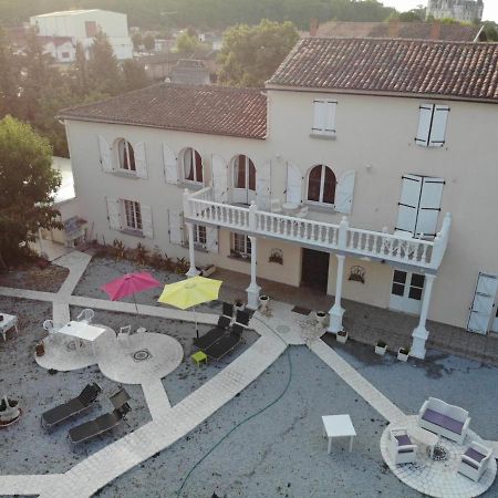 Le Clos Des Cedres B&B La Rochefoucauld Ngoại thất bức ảnh