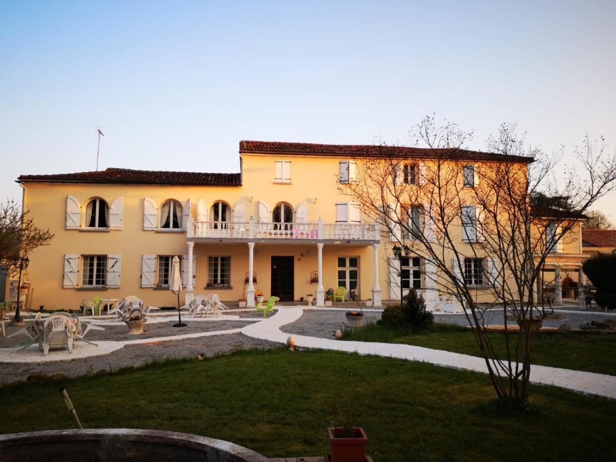 Le Clos Des Cedres B&B La Rochefoucauld Ngoại thất bức ảnh
