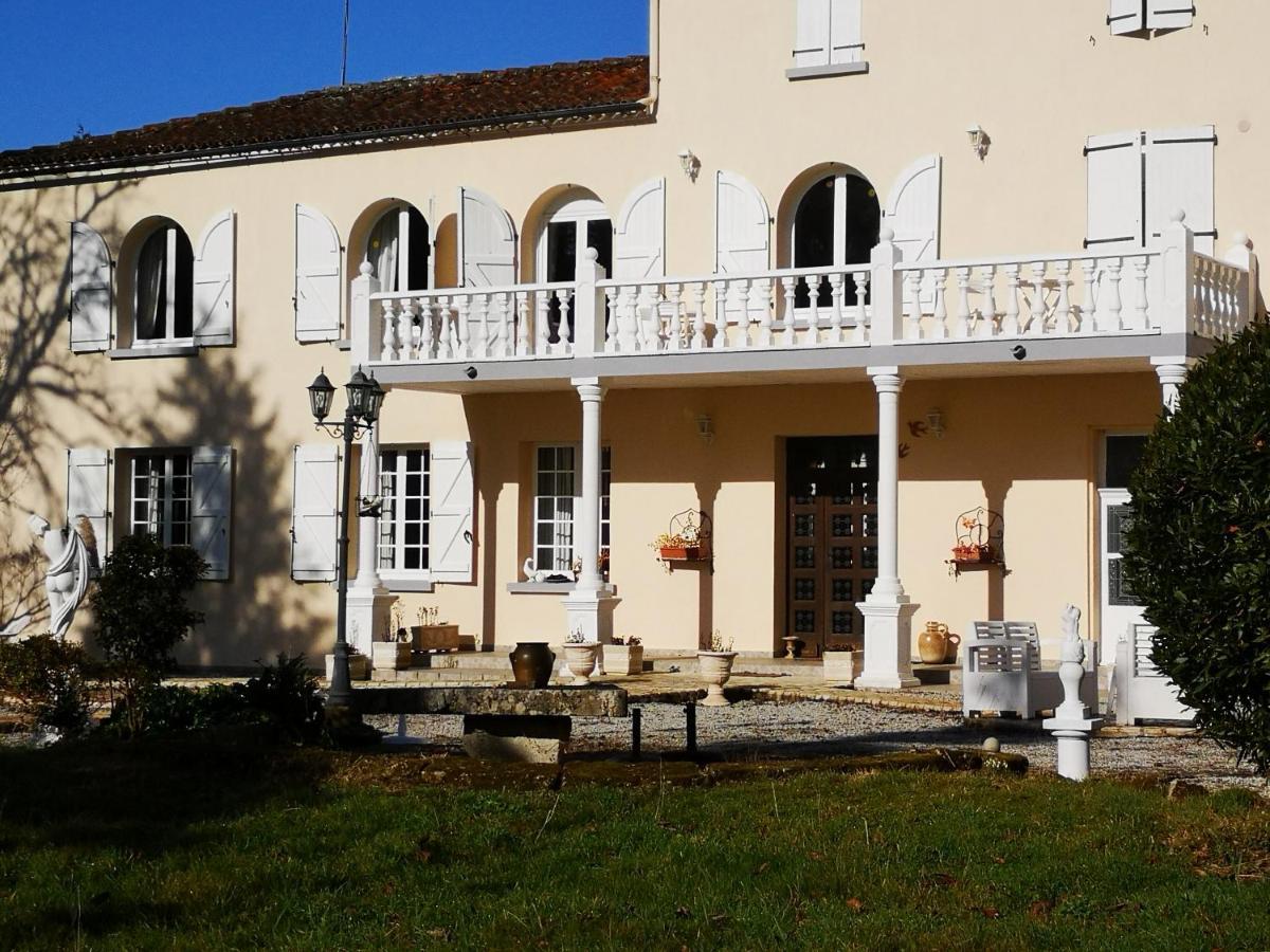Le Clos Des Cedres B&B La Rochefoucauld Ngoại thất bức ảnh