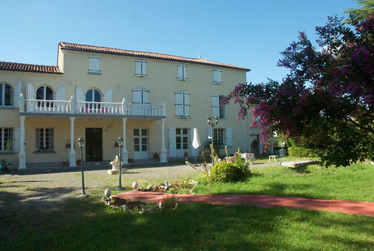 Le Clos Des Cedres B&B La Rochefoucauld Ngoại thất bức ảnh