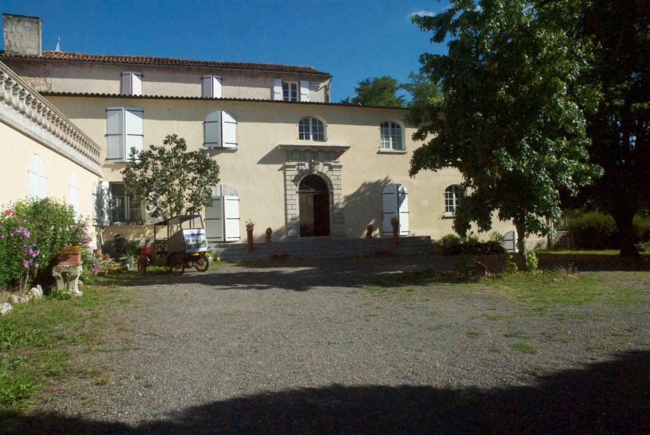 Le Clos Des Cedres B&B La Rochefoucauld Ngoại thất bức ảnh