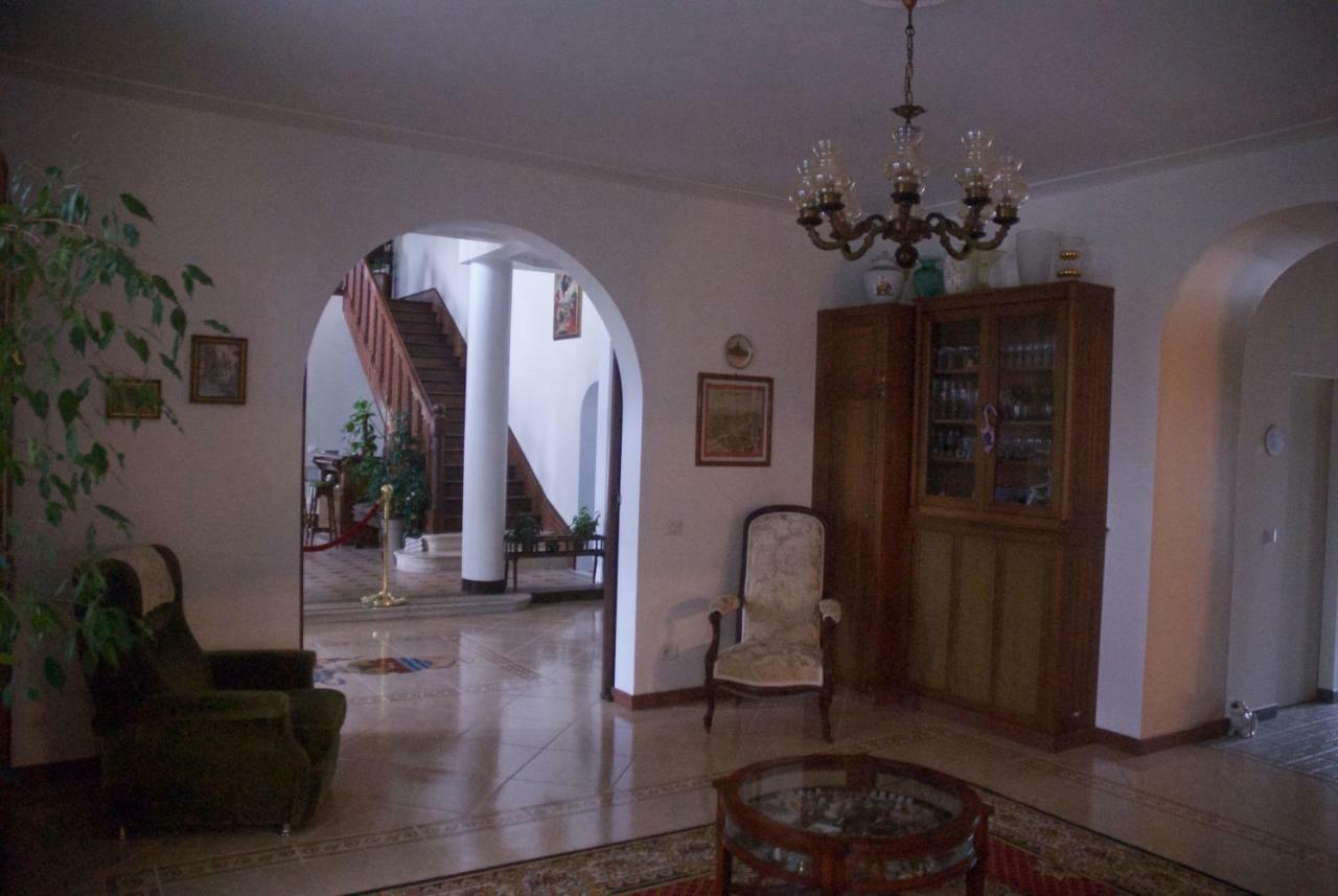 Le Clos Des Cedres B&B La Rochefoucauld Ngoại thất bức ảnh