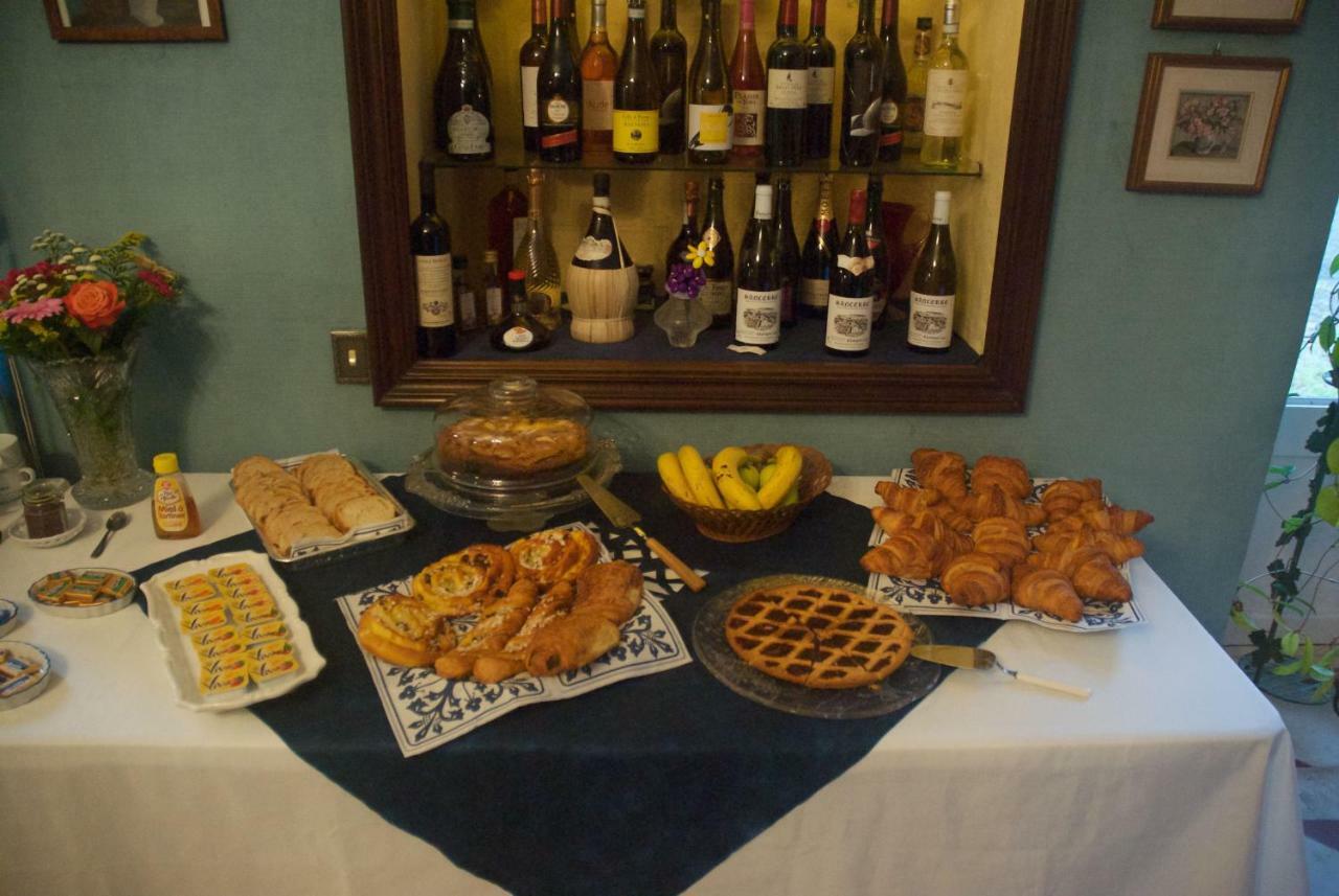 Le Clos Des Cedres B&B La Rochefoucauld Ngoại thất bức ảnh