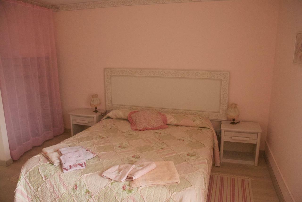 Le Clos Des Cedres B&B La Rochefoucauld Ngoại thất bức ảnh